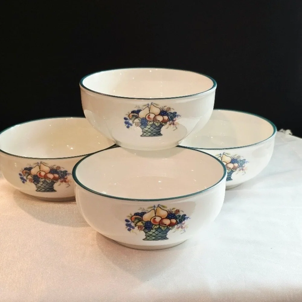 Vintage Set of 4 Napoli Hand-painted Soup Cereal Bowls Stoneware Fruit‎ Basket